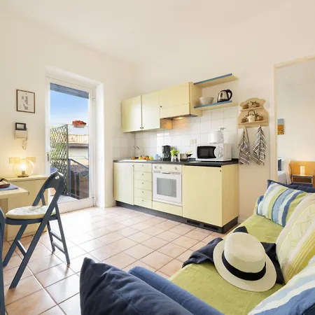 Bilocale 5 With Balcony Or Terrace Cannero Riviera