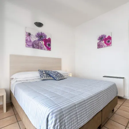 Bilocale 5 With Balcony Or Terrace Appartement *